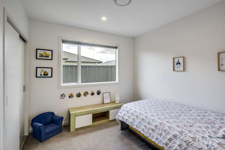 12 Hikawera Drive Frimley_15