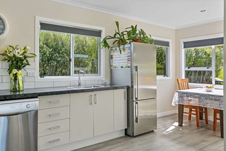 13 Besley Place Acacia Bay_6