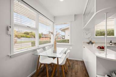 2/4 Molesworth Place_4