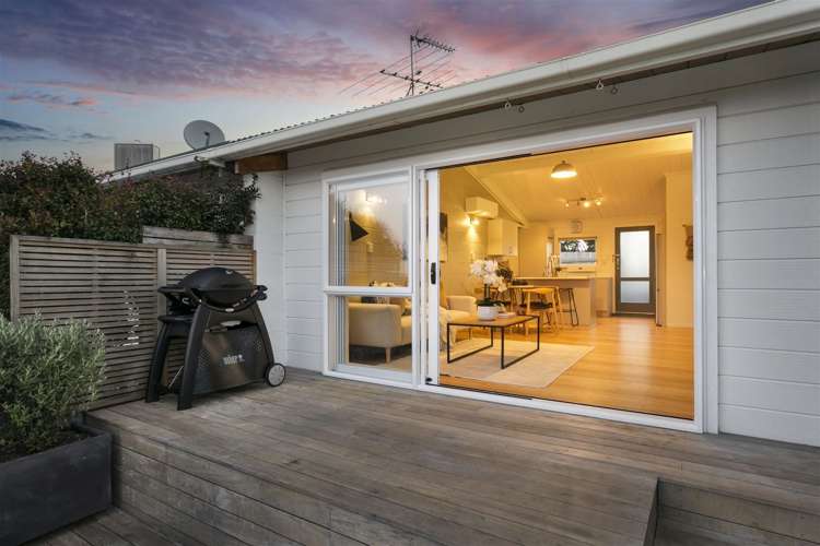 1/23a Gladstone Road Northcote_2