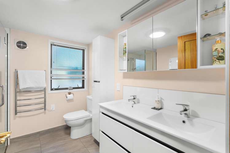 2/207a Fifield Terrace Opawa_8