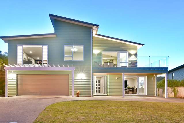 12 Seaview Crescent Hatfields Beach_1