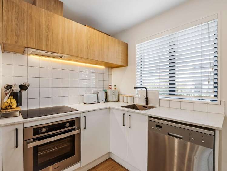 68 Miromiro Street 1404_3