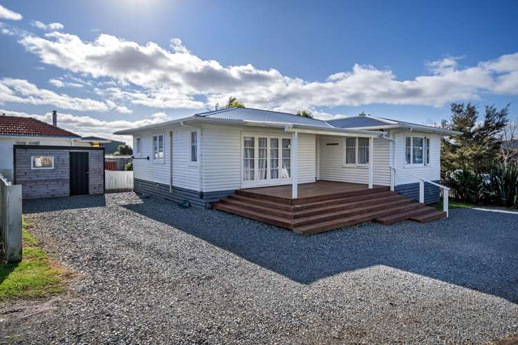 1a Whimp Avenue Onerahi_10