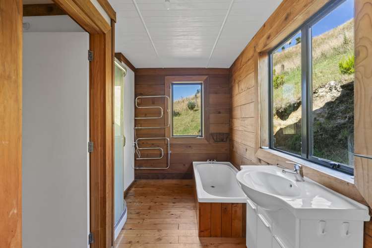 1/32 Hitiri Road Kinloch_10