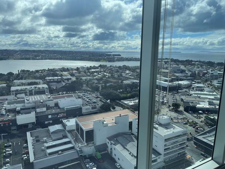 2004/3 Northcroft Street Takapuna_8