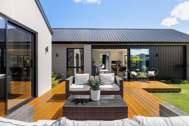 8 Kirkland Crescent Harewood_21