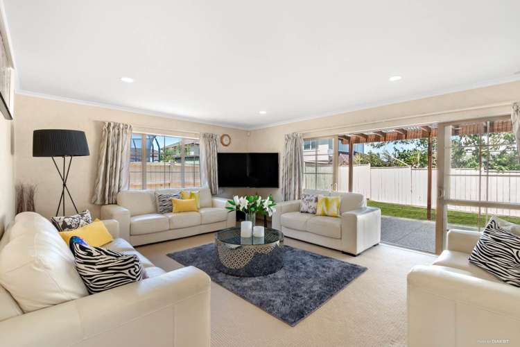 85 Middlefield Drive Flat Bush_6