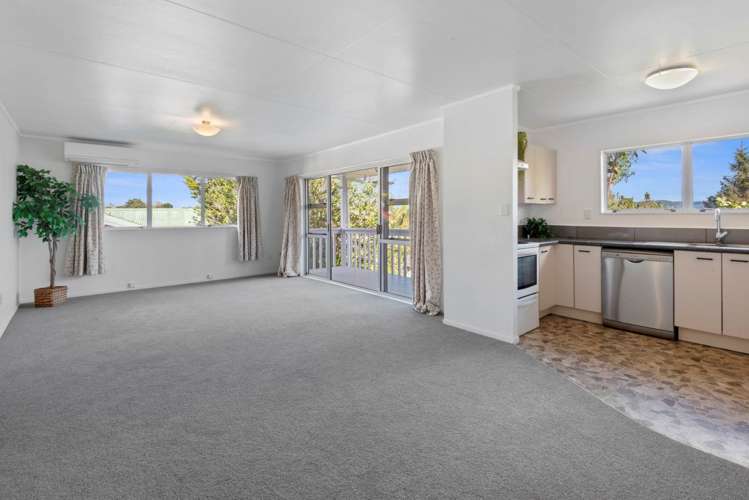 43b Raumati Crescent Onerahi_2
