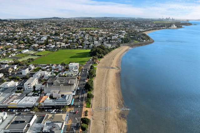 Spacious, with Lift Access By the Beach