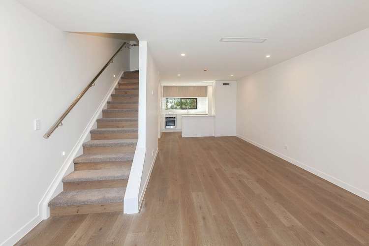 1/2 Oak Street Royal Oak_2