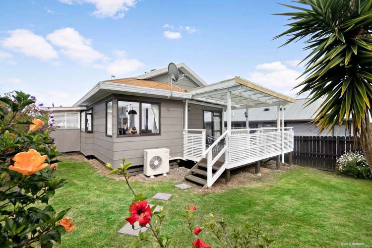 2/67 Charntay Avenue Clover Park_10