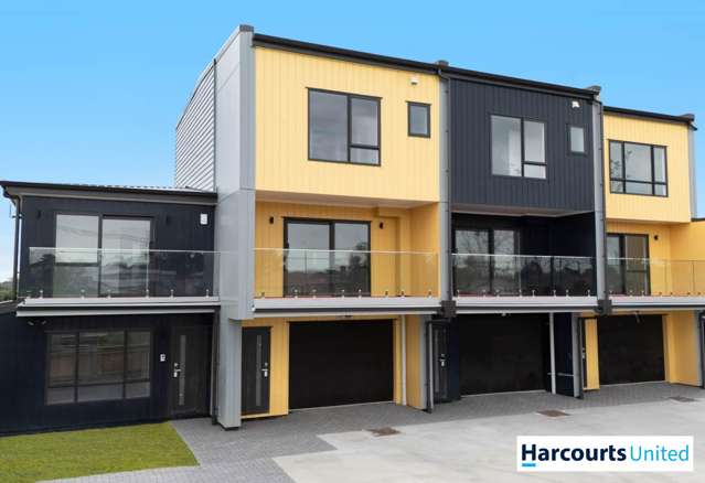 Perfect First Home Or Smart Investment!!