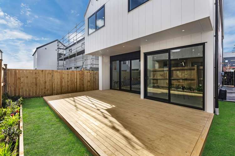 6 Murray Grey Lane Karaka_13