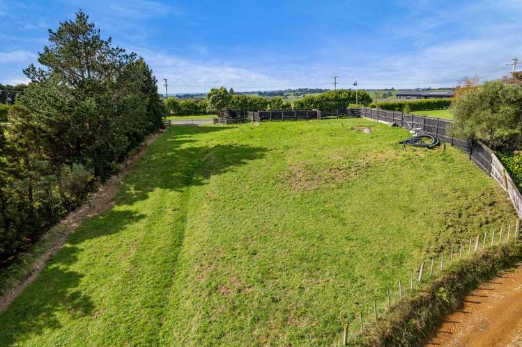402 Hursthouse Road Tarurutangi_36