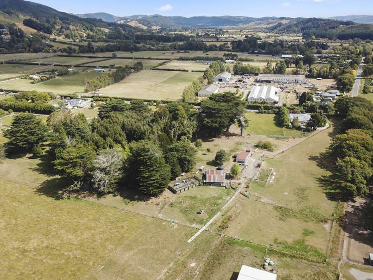 53 Flux Road Mangaroa_32