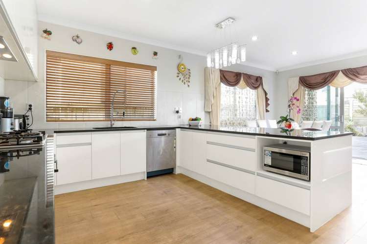 8 Palazzo Close Flat Bush_6