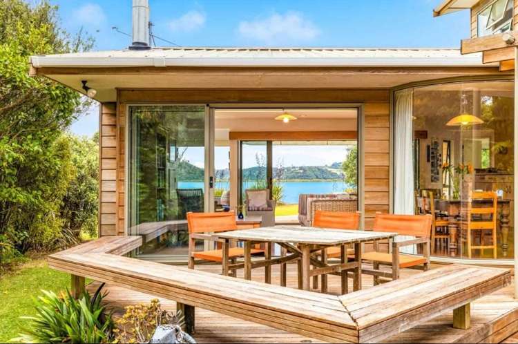 42 Harbour View Road Point Wells_1