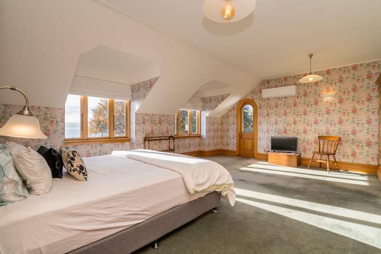 13 Waikana Street Broad Bay_11