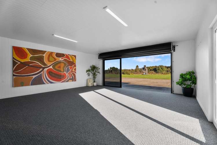 215 J Renall Road Pollok_35