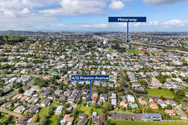 4/11 Preston Avenue Mt Albert_21