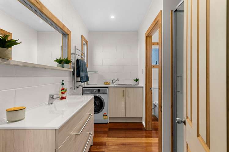 8 Signal Station Road Pouto_9