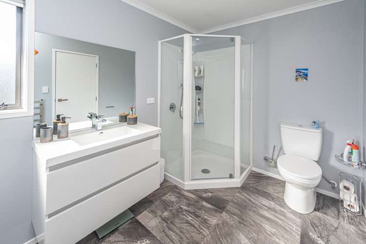 26 Simon Street Tawhero_21