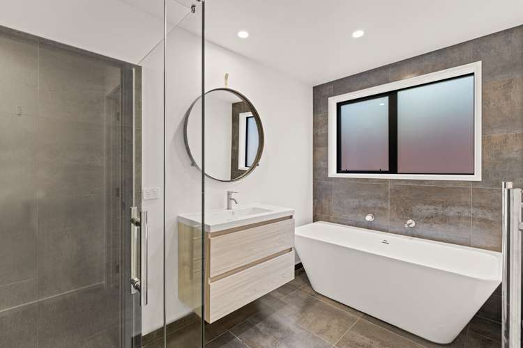 2 Piper Way Glen Avon_16