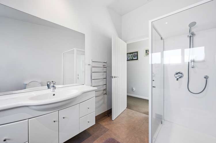 2 Seagers Close Kinloch_17