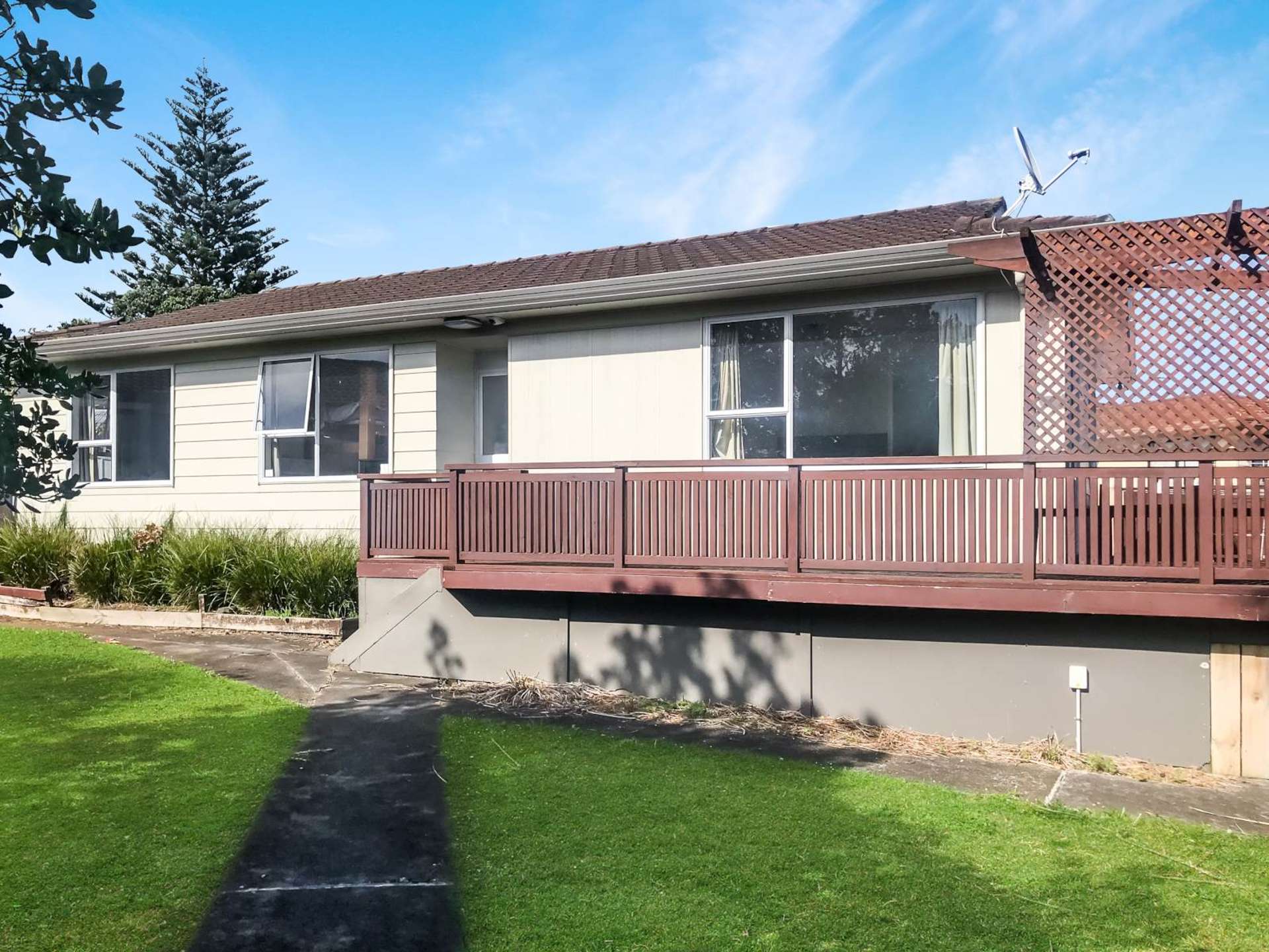 8 Etherton Drive Manurewa_0