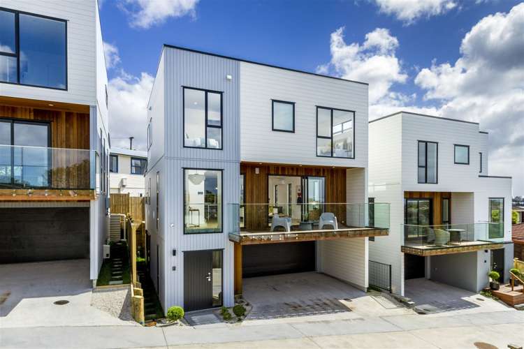 591d East Coast Road Browns Bay_17