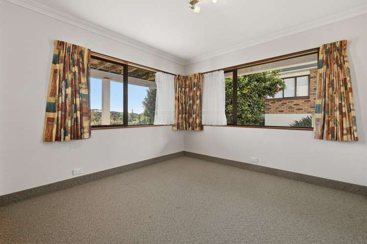 48 Hillcrest Road Otumoetai_12
