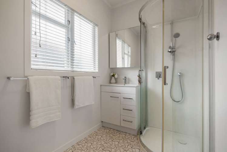 3a Whites Way Ellerslie_13