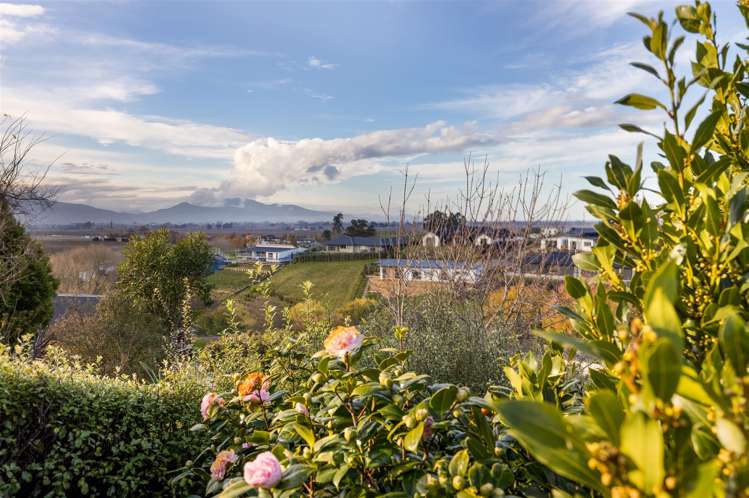 8 Ridgetop Rise Fairhall_37