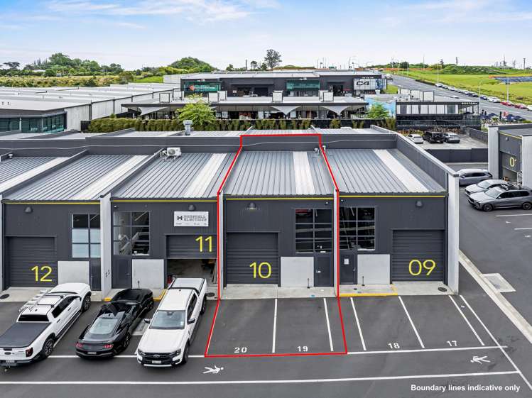 10/11 Northside Drive Westgate_3