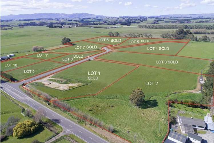 4 Tirohanga Lane Aorangi_1
