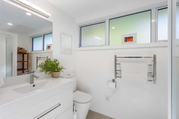 19 Sandown Road Rothesay Bay_24