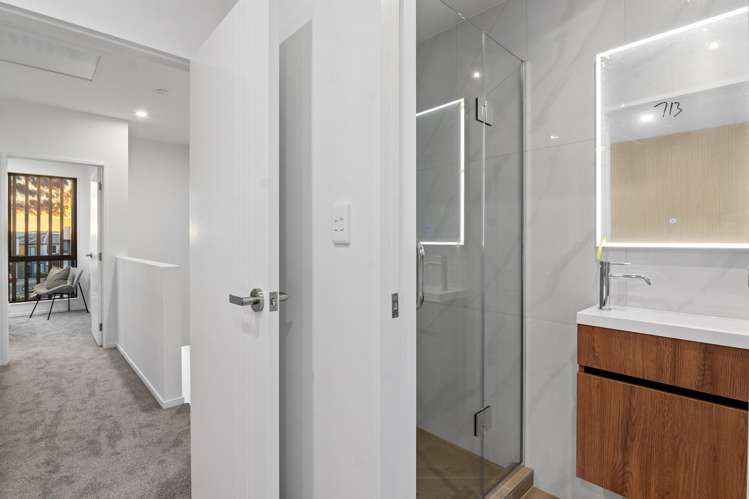 87 Joshua Carder Drive Hobsonville_18