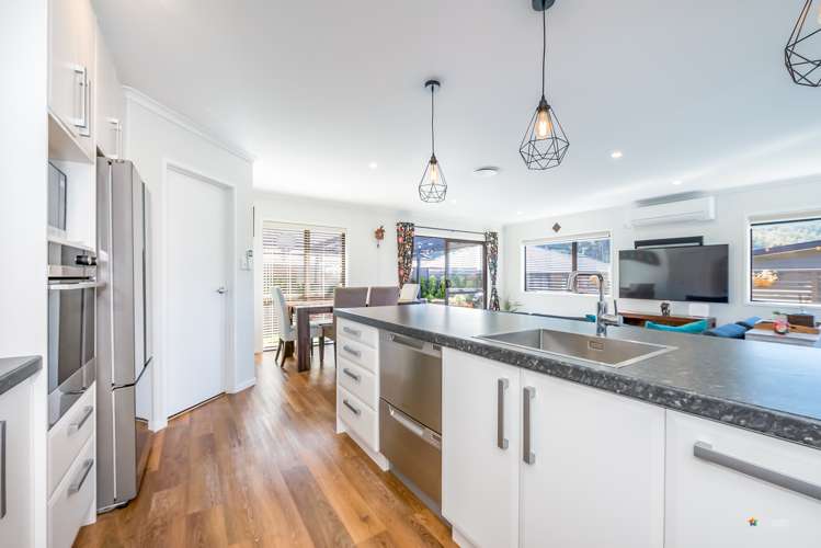 79 Riverstone Drive Riverstone Terraces_11