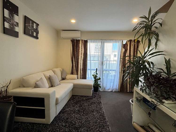 8/29 Rossmay Terrace Mount Eden_1