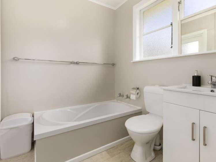 308 George Street Stokes Valley_11