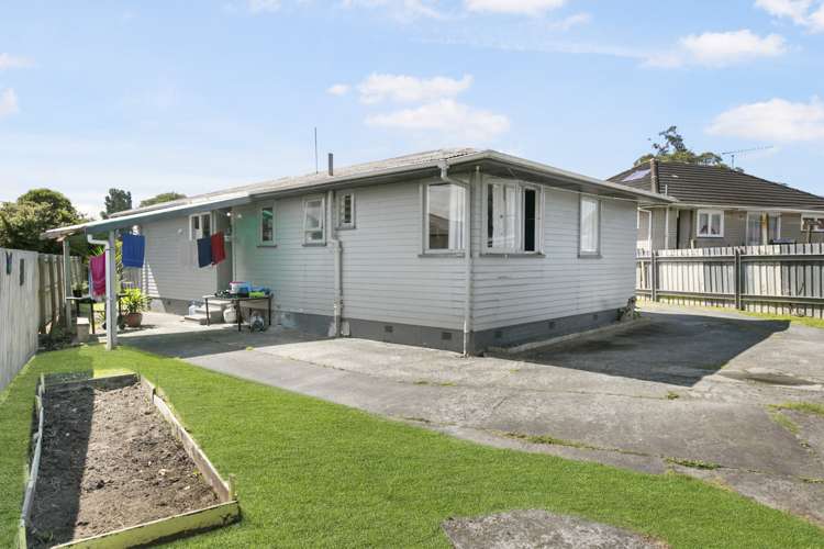 57 Cobham Crescent Otara_17