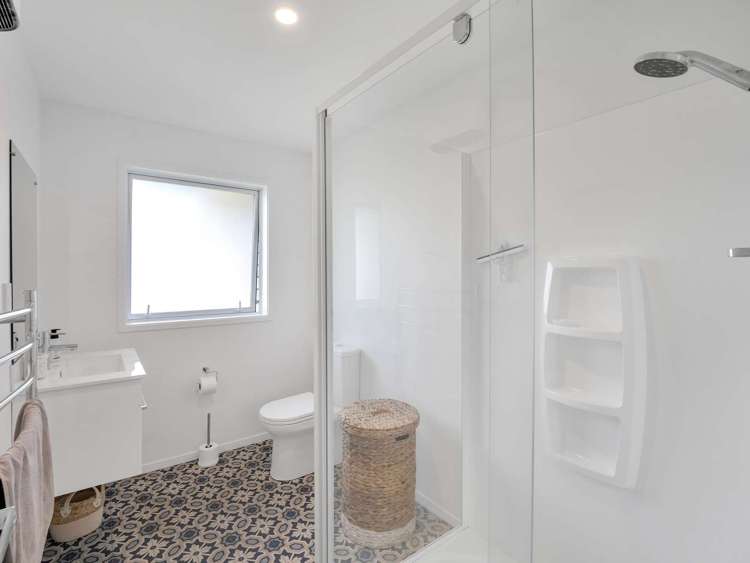 2 Upham Way Amberley_29