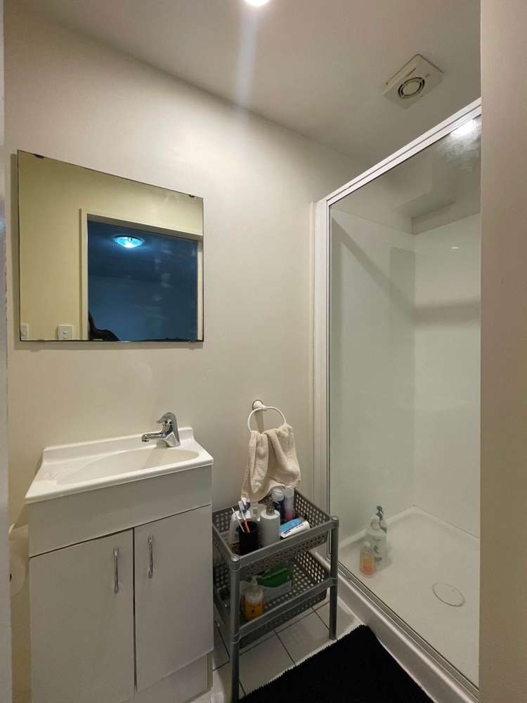 7/6 Ambrico Place New Lynn_8