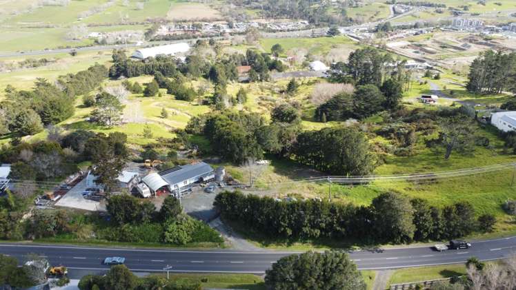 2086 East Coast Road Silverdale_0