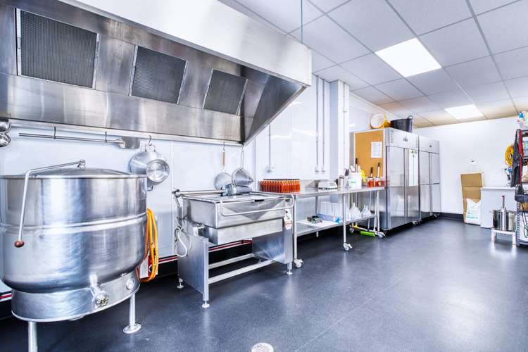 Unit A/621 Whangaparaoa Road Stanmore Bay_9