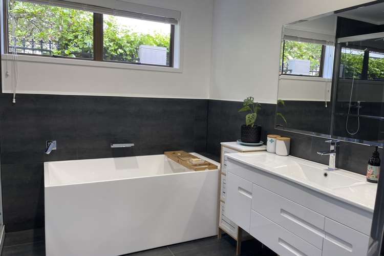 303 Marshall Crescent Thames_16