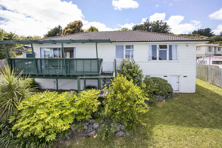 4 Omapere Street Waitangirua_3