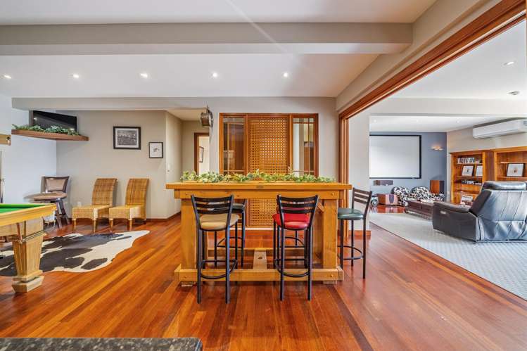 62 Kiriwai Road Paremata_21