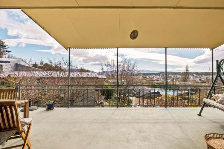 20 Earnscleugh Road Bridge Hill_1
